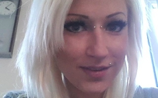 NikkiBlond21