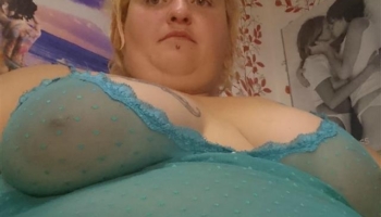Mollige Sandra