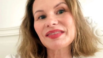 flirtyLAURA