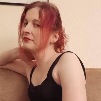 Lara_Tristessa Vorschaubild