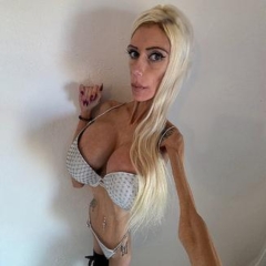 sexxy-Angie