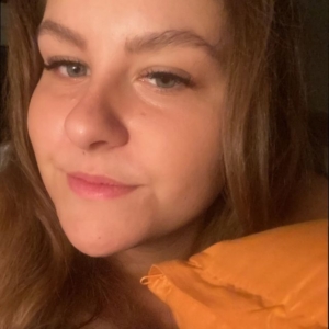 CurvyFemmeFatale