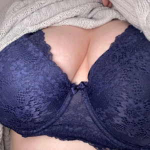 LovelyPeaches
