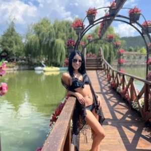 DaniellaHot