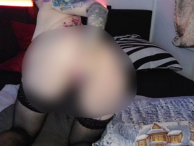 Ich fi**e mich mit einem Glasdil*o für euch und komme richtig geil ?