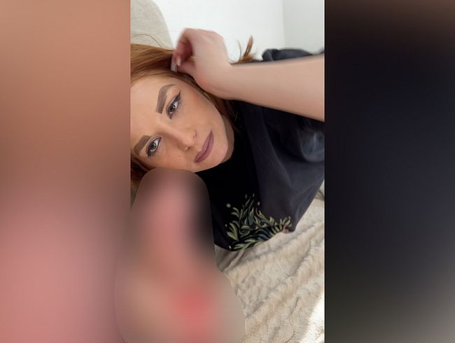 Ich musste nochmal ran. Diesmal musste ich den letzten Tropfen noch ablec*en. Findest du das Geil?