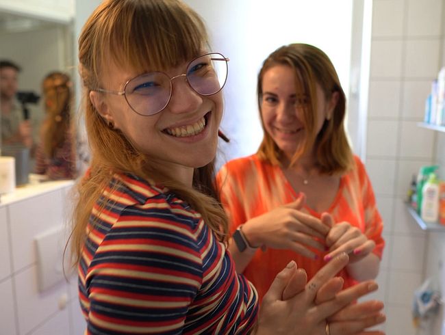 Erotischer Duschspaß mit Anastasia Sun !