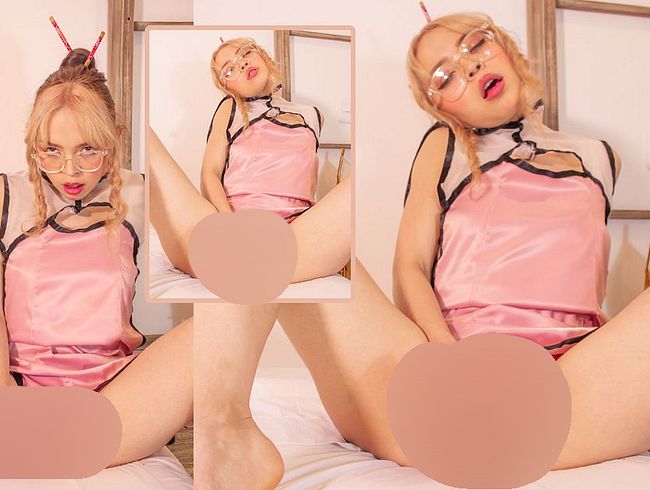 Ich mag dicke und sehr große schwä**e, die meine musc** zum Tropfen bringen!!!