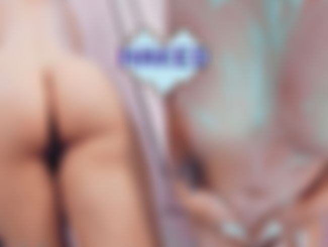 _Gamergirl under the Shower - Wet Pu**y and Booty_