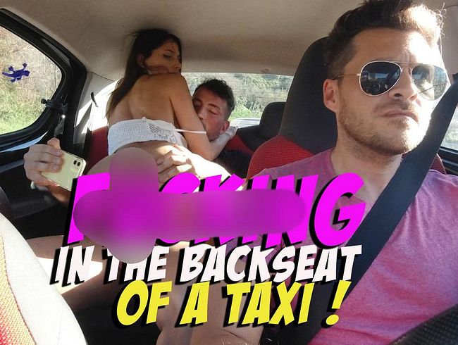 VERDAMMT IM RÜCKSITZ EINES TAXI!