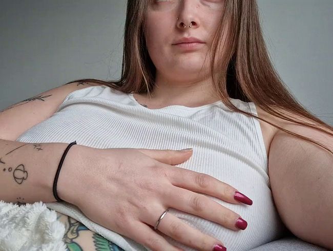 Ein wenig mit ti*ten zeigen