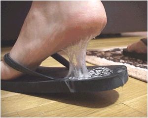 CUM ON MY FLIP FLOP 01