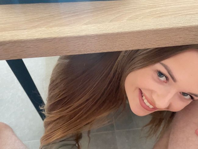 Frühstücke lieber mich! Hungrig auf schw**z!!