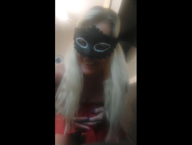 IM HEISSEN ROTEN STRING