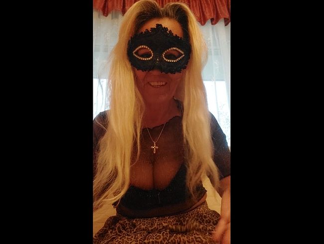 IN HEISSEN LEOPARDEN LOOK