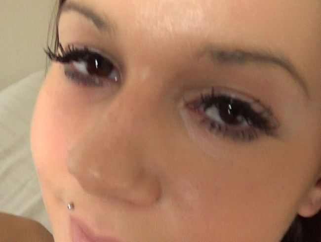 Megaprügel fockt Megati*ten