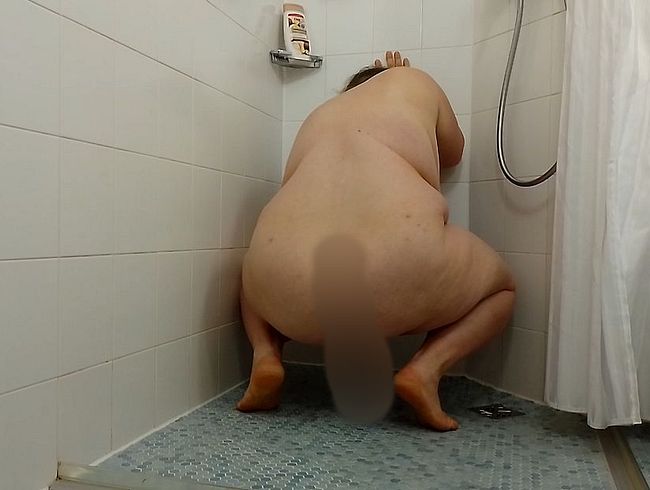 dil*o in der Dusche