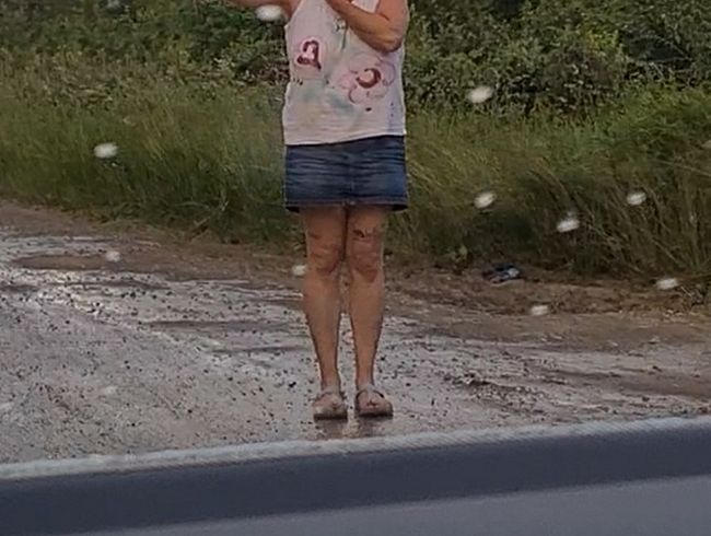 Als Anhalterin gebe ich dem Fahrer einen bl*wjob.