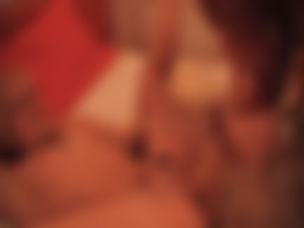 2 musc**s & 1 Riesendil*o