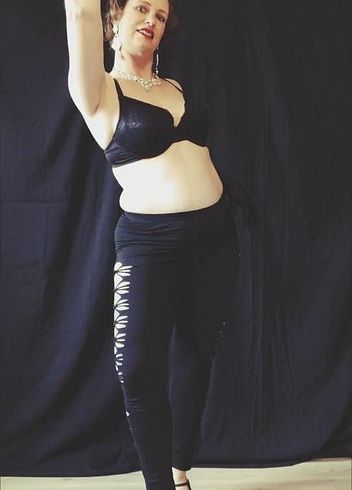 Einer meiner neuen BHs in bewegten Bildern. Stell deine Lieblingsmusik an und genieße den Anblick.