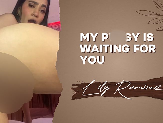 Darf ich um deinen schw**z in meiner feuchten musc** bitten?