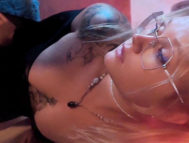 Zöpfchen und Spitze das findet sein Penis richtig Spitze! Zum Geburtstag Viel deep***oat