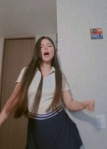 Verbotener Tanz ? jede Bewegung bringt dich zum Brennen“