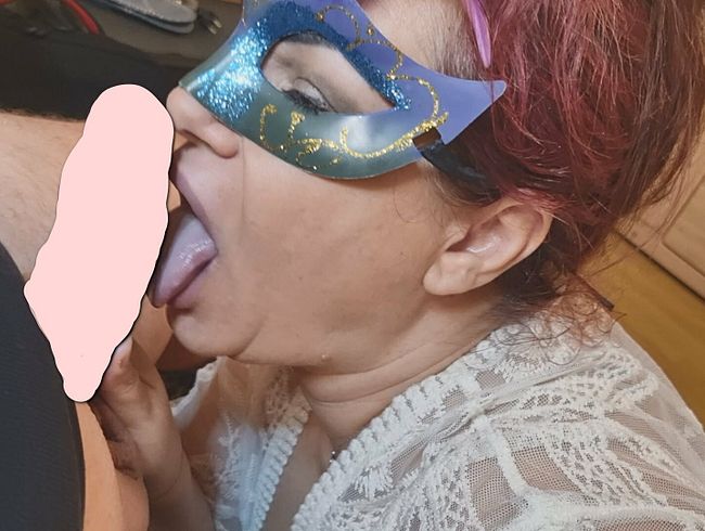 Fremdgefi**t und mich lässt der ars** seinen schw**z sauberlut**hen