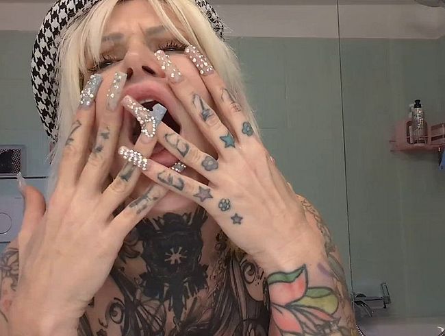 Lange geile fin**rnägel , die dich in den absoluten Geilheits Wahn treiben