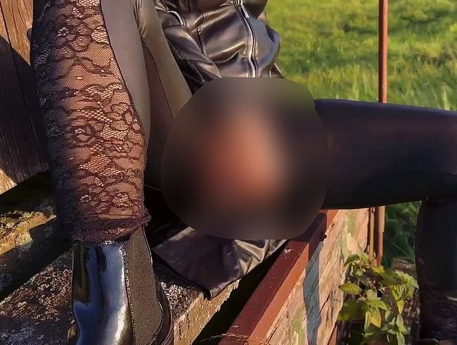 Outdoor Habe ich es mir Geil auf dem Jägerstand gemacht.