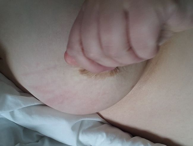 Spiele mit meine ti*ten!