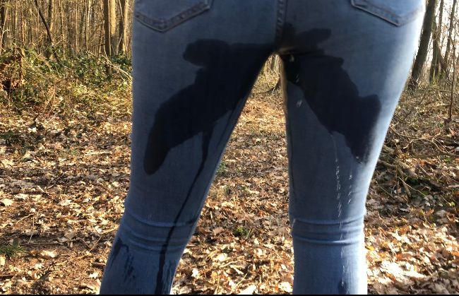 Usertreff: er filmt meinen erster pi**walk / Jeans pi**, er pin**lt mich danach noch an