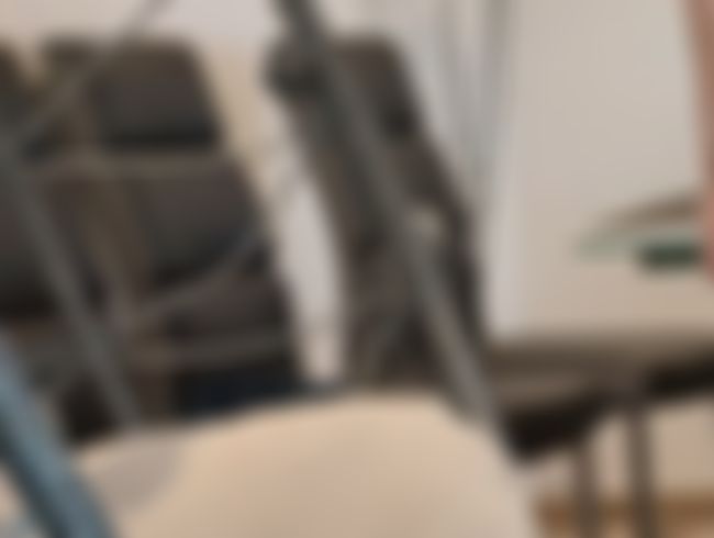 SETZ dich mit JEANS auf den harten schw**z und ich w*xE direkt in die fo**E