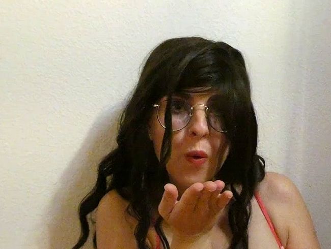 Ich zeige Euch meine musc** gaaaanz nah und verwöhne sie