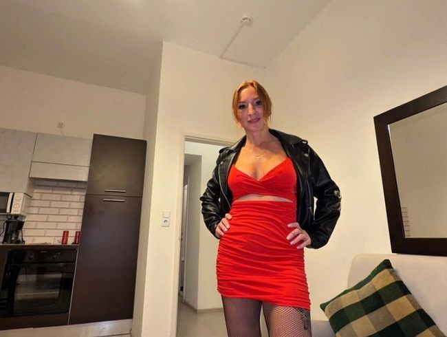 Geile MILF drei*ochstu*e verführt besten Freund – ana* in allen lö**ern für verbotenen Spaß!