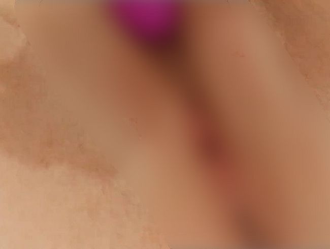 musc** mit vi*rator bearbeitet.. bin richtig ausgelaufen.. dil*o Party.. Badewannen spielzeug .. ...