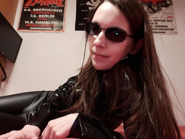 Latex, Lack und Stiefel