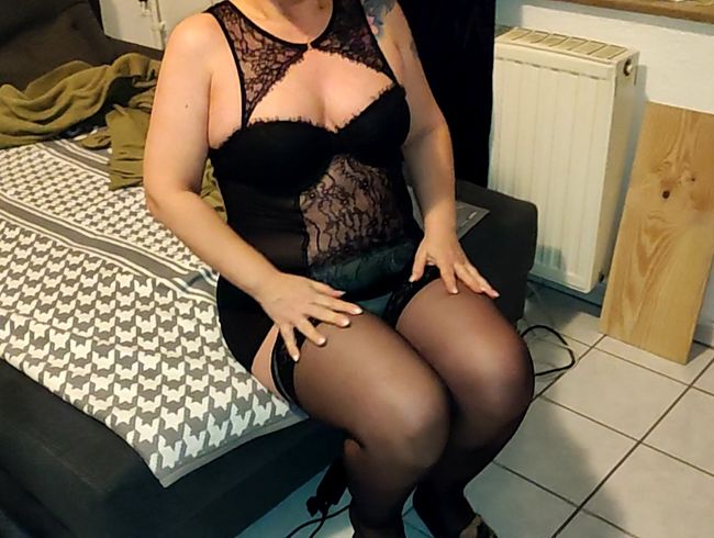 Wunschvideo pin**ln ins Höschen