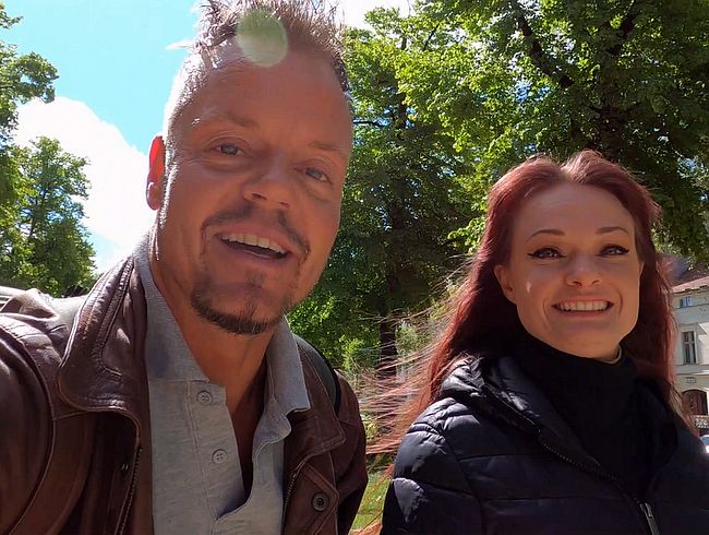 Outdoor-s*x im Kondom mit p*rnolegende. Er macht seit 20 Jahren p*rnos